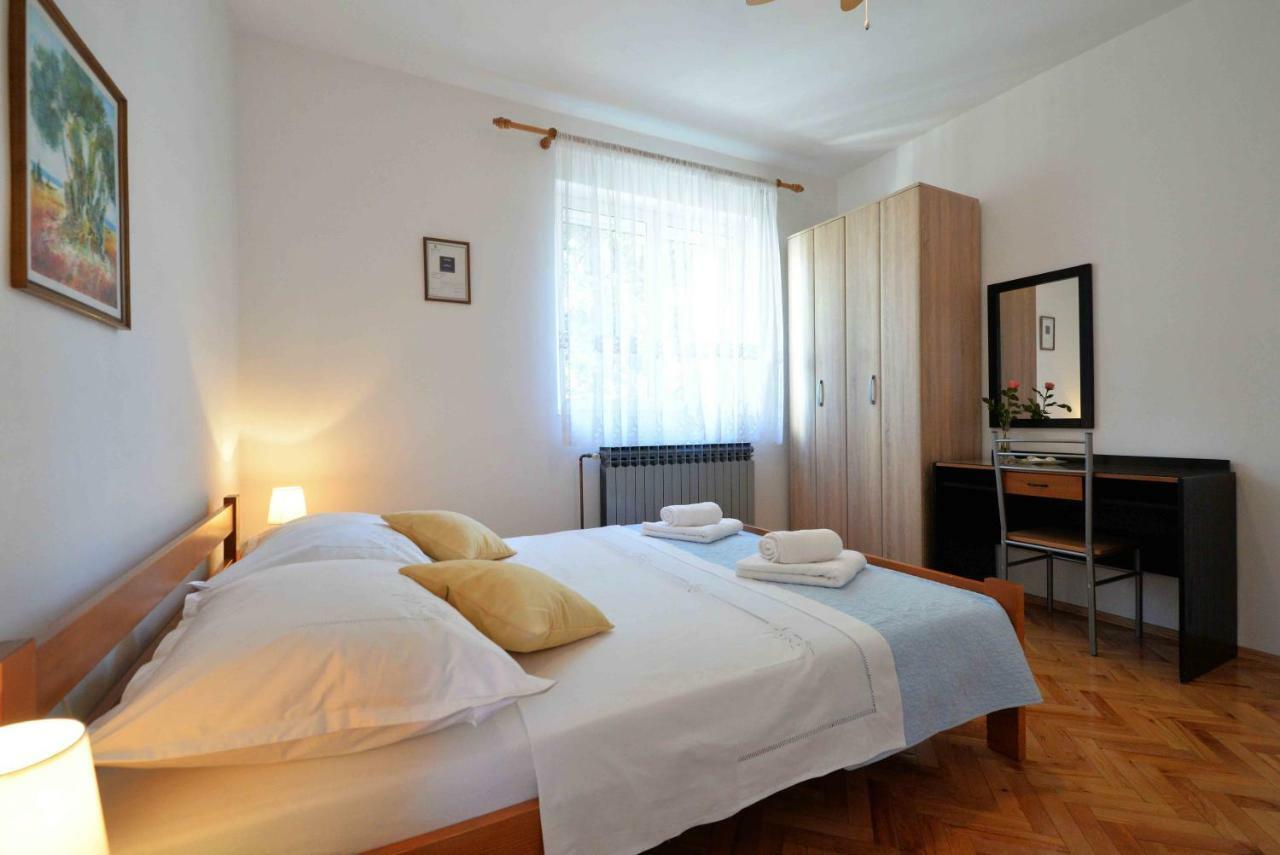 Apartmani Dora Murter Esterno foto